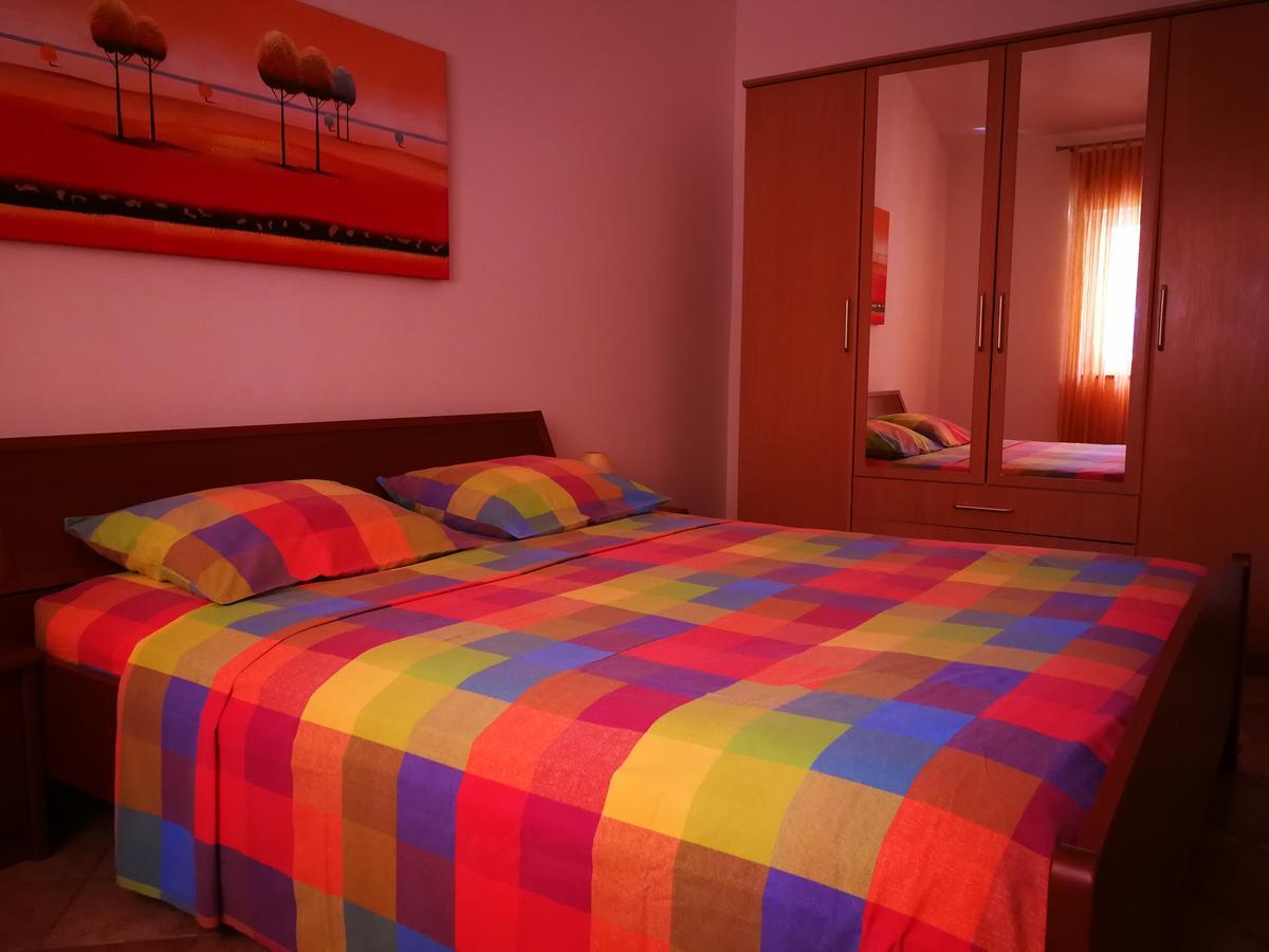 Marko Apartment พูลา ภายนอก รูปภาพ