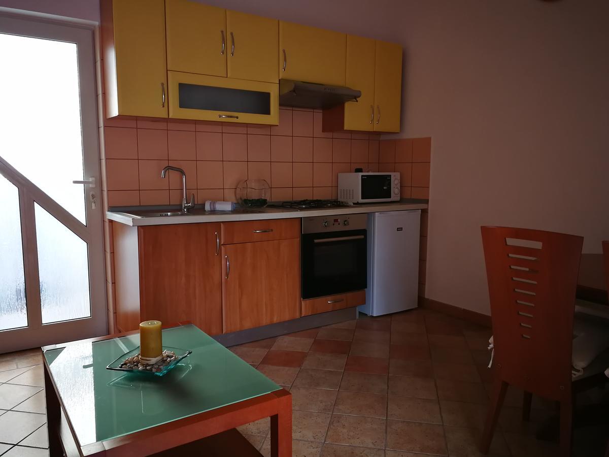 Marko Apartment พูลา ภายนอก รูปภาพ